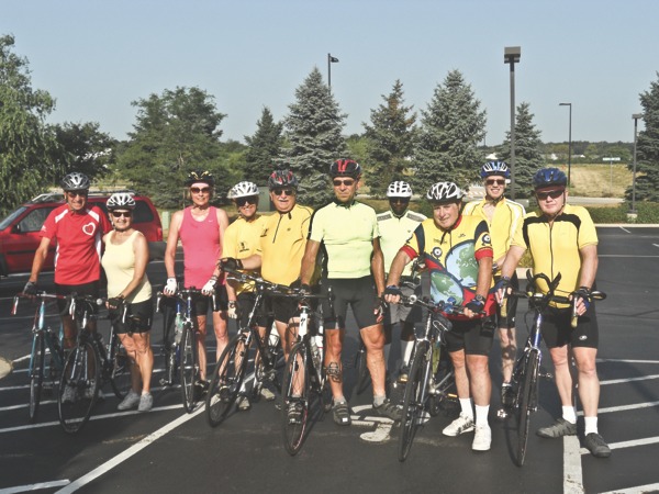 Members of Sun City’s CyclePaths group meet on Wednesday and Saturday mornings. They usually end their bike trips with a stop at a restaurant. (Photo by Marek Makowski/Sun Day)