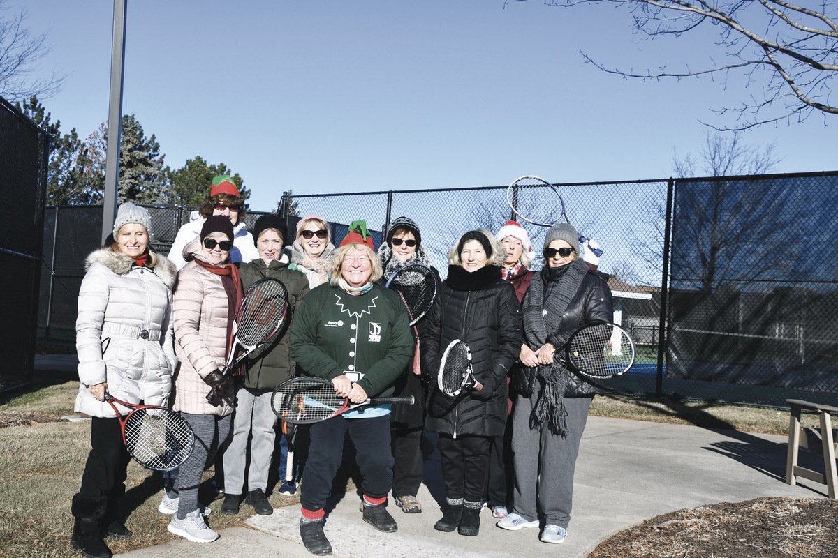 Sun City Elf Residents Tennis Club members walk a mile or more for charity. (Photo by Christine Such/My Sun Day News)