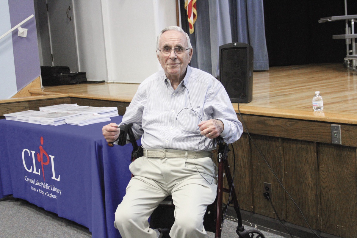 Holocaust survivor Steen Metz talks about his experiences at an event sponsored by Crystal Lake Public Library. p(Photo by Steve Peterson/My Sun Day News)